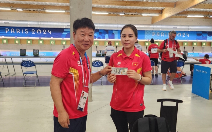 Olympic Paris ngày 2-8: Xạ thủ Trịnh Thu Vinh xuất sắc vào chung kết- Ảnh 4. Olympic Paris ngày 2-8: Xạ thủ Trịnh Thu Vinh xuất sắc vào chung kết- Ảnh 4.