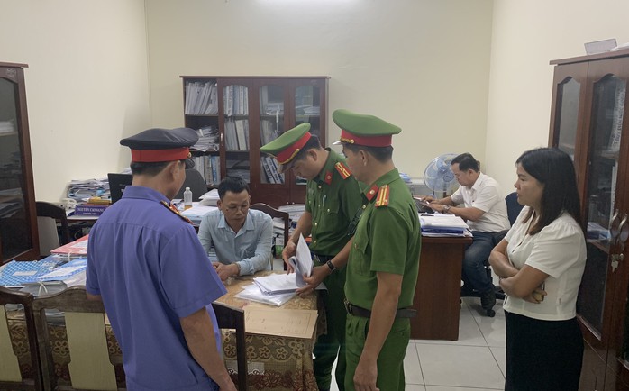 2 cán bộ Chi cục Quản lý đất đai Quảng Nam gây thiệt hại hơn 5 tỉ đồng- Ảnh 3. 2 cán bộ Chi cục Quản lý đất đai Quảng Nam gây thiệt hại hơn 5 tỉ đồng- Ảnh 3.