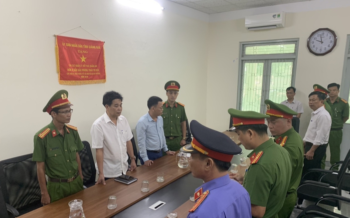 2 cán bộ Chi cục Quản lý đất đai Quảng Nam gây thiệt hại hơn 5 tỉ đồng- Ảnh 2. 2 cán bộ Chi cục Quản lý đất đai Quảng Nam gây thiệt hại hơn 5 tỉ đồng- Ảnh 2.