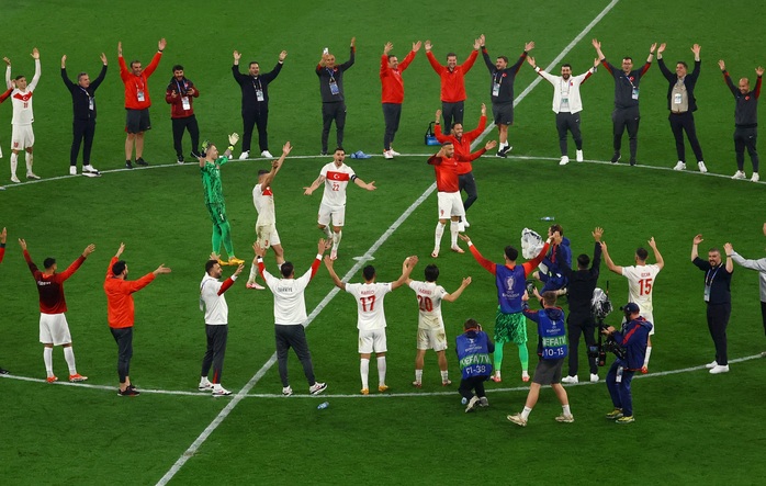 Euro 2024: Những kỷ lục đáng chú ý sau trận Thổ Nhĩ Kỳ thắng Áo- Ảnh 8. Euro 2024: Những kỷ lục đáng chú ý sau trận Thổ Nhĩ Kỳ thắng Áo- Ảnh 8.