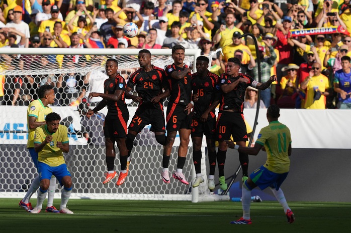 Copa America: Brazil vuột chiến thắng, xác định 4 cặp tứ kết- Ảnh 1. Copa America: Brazil vuột chiến thắng, xác định 4 cặp tứ kết- Ảnh 1.