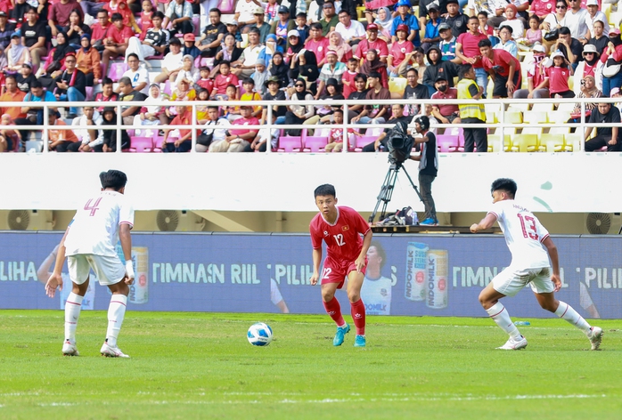 Thua thiệt lực lượng, U16 Việt Nam thất bại trước chủ nhà Indonesia- Ảnh 1. Thua thiệt lực lượng, U16 Việt Nam thất bại trước chủ nhà Indonesia- Ảnh 1.