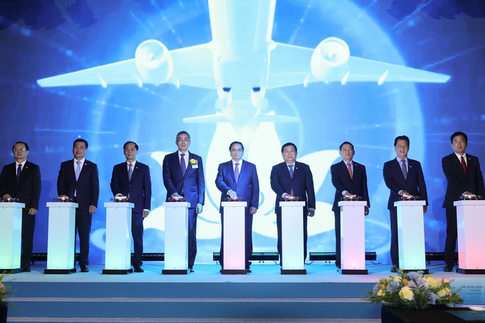 Thủ tướng: Vietnam Airlines cần phát huy hơn nữa vai trò cầu nối Việt Nam - Hàn Quốc- Ảnh 1. Thủ tướng: Vietnam Airlines cần phát huy hơn nữa vai trò cầu nối Việt Nam - Hàn Quốc- Ảnh 1.