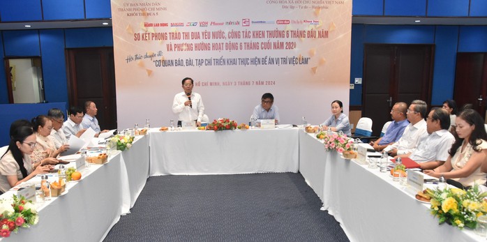 TP HCM: Khối Thi đua 5 sơ kết phong trào thi đua yêu nước- Ảnh 2.