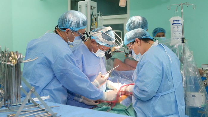 Nữ bệnh nhân 65 tuổi hiến tim cứu sống người đàn ông ở Quảng Nam- Ảnh 2. Nữ bệnh nhân 65 tuổi hiến tim cứu sống người đàn ông ở Quảng Nam- Ảnh 2.