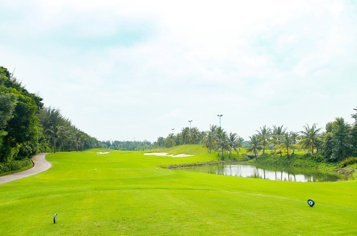 Giải Golf "Tôi yêu Việt Nam" lần 2-2024: Độc đáo 2 giải thưởng Hole-in-One- Ảnh 4. Giải Golf "Tôi yêu Việt Nam" lần 2-2024: Độc đáo 2 giải thưởng Hole-in-One- Ảnh 4.