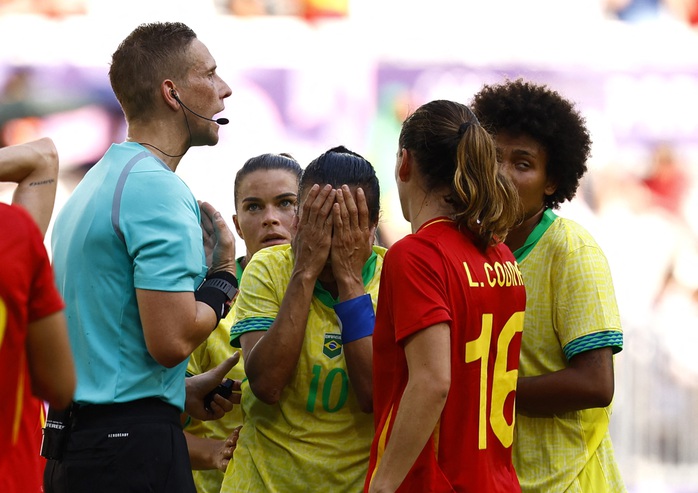 Olympic 2024: Nữ Tây Ban Nha toàn thắng, huyền thoại Brazil rời sân trong nước mắt- Ảnh 2. Olympic 2024: Nữ Tây Ban Nha toàn thắng, huyền thoại Brazil rời sân trong nước mắt- Ảnh 2.