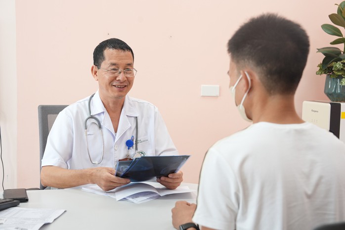 Từ ngày mai 1-8, Bệnh viện Bạch Mai khám bệnh cả buổi tối- Ảnh 1. Từ ngày mai 1-8, Bệnh viện Bạch Mai khám bệnh cả buổi tối- Ảnh 1.