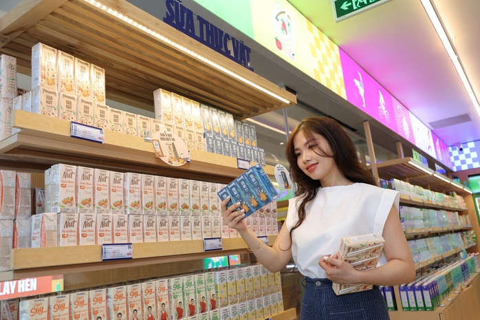 Doanh thu quý II/2024 của Vinamilk lập đỉnh mới- Ảnh 3. Doanh thu quý II/2024 của Vinamilk lập đỉnh mới- Ảnh 3.