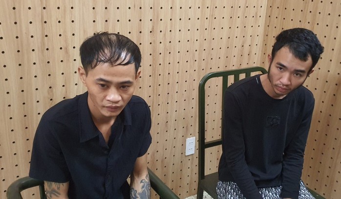 Nổ súng trước nhà đối thủ để giải quyết mâu thuẫn trên Facebook- Ảnh 3. Nổ súng trước nhà đối thủ để giải quyết mâu thuẫn trên Facebook- Ảnh 3.