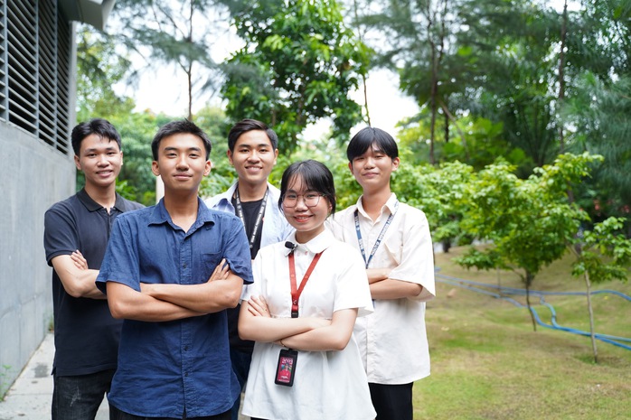 Ứng dụng công nghệ vào tranh sinh học- Ảnh 5. Ứng dụng công nghệ vào tranh sinh học- Ảnh 5.