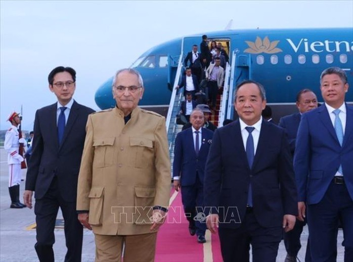 Tổng thống Timor-Leste đến Hà Nội, bắt đầu thăm cấp Nhà nước tới Việt Nam- Ảnh 1. Tổng thống Timor-Leste đến Hà Nội, bắt đầu thăm cấp Nhà nước tới Việt Nam- Ảnh 1.