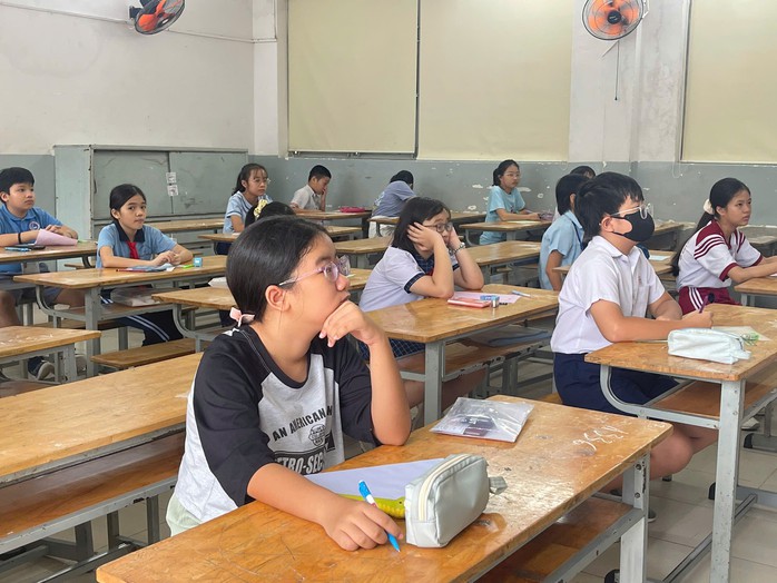 Có đến hơn 4.300 học sinh tranh suất vào lớp 6 Trường THCS-THPT Trần Đại Nghĩa- Ảnh 3. Có đến hơn 4.300 học sinh tranh suất vào lớp 6 Trường THCS-THPT Trần Đại Nghĩa- Ảnh 3.