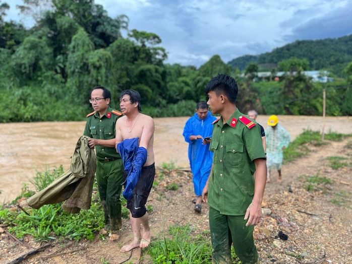 Bộ trưởng Lương Tam Quang gửi thư khen Công an huyện Tây Giang- Ảnh 2. Bộ trưởng Lương Tam Quang gửi thư khen Công an huyện Tây Giang- Ảnh 2.