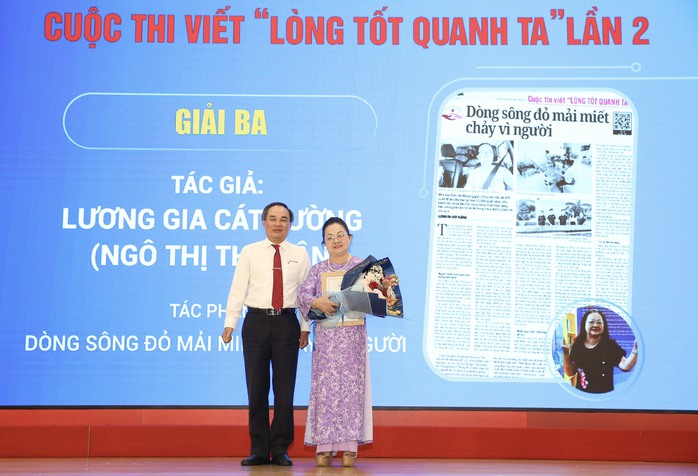 Báo Người Lao Động trao giải cuộc thi viết "Lòng tốt quanh ta"- Ảnh 3. Báo Người Lao Động trao giải cuộc thi viết "Lòng tốt quanh ta"- Ảnh 3.