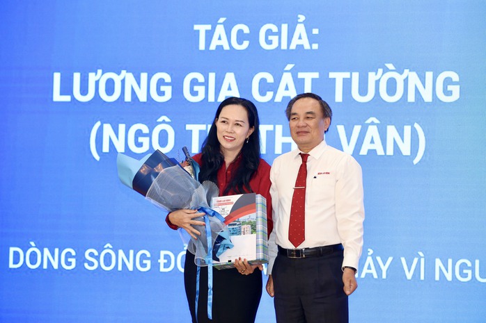 Báo Người Lao Động trao giải cuộc thi viết "Lòng tốt quanh ta"- Ảnh 5. Báo Người Lao Động trao giải cuộc thi viết "Lòng tốt quanh ta"- Ảnh 5.