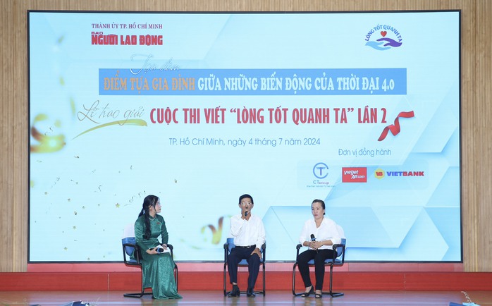 Báo Người Lao Động trao giải cuộc thi viết "Lòng tốt quanh ta"- Ảnh 7. Báo Người Lao Động trao giải cuộc thi viết "Lòng tốt quanh ta"- Ảnh 7.