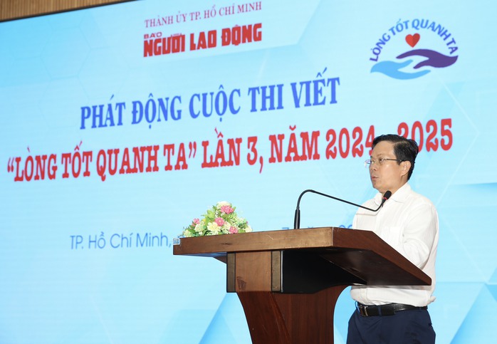 Báo Người Lao Động trao giải cuộc thi viết "Lòng tốt quanh ta"- Ảnh 8. Báo Người Lao Động trao giải cuộc thi viết "Lòng tốt quanh ta"- Ảnh 8.