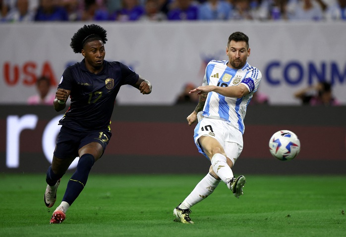 Copa America: Messi sút hỏng luân lưu, thủ môn Argentina hóa người hùng- Ảnh 2. Copa America: Messi sút hỏng luân lưu, thủ môn Argentina hóa người hùng- Ảnh 2.