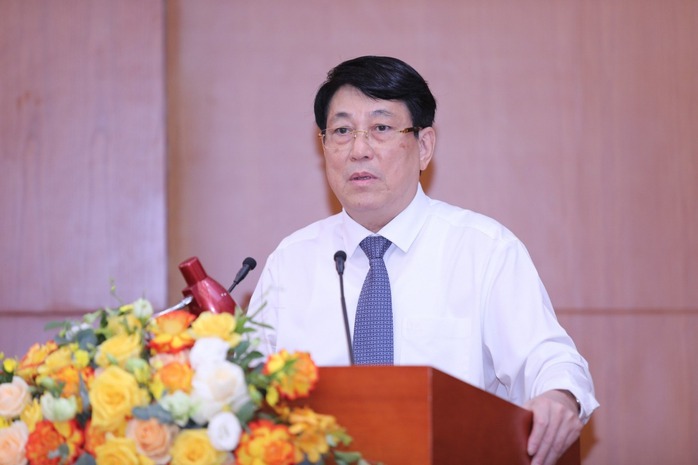 Ông Lương Cường: Xử lý nghiêm sai phạm liên quan AIC, Vạn Thịnh Phát, Phúc Sơn, Thuận An...- Ảnh 1. Ông Lương Cường: Xử lý nghiêm sai phạm liên quan AIC, Vạn Thịnh Phát, Phúc Sơn, Thuận An...- Ảnh 1.