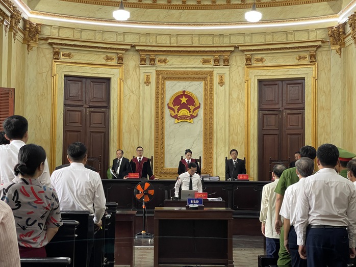 Sai phạm bán “đất vàng”, cựu chủ tịch Resco lãnh án tù- Ảnh 1. Sai phạm bán “đất vàng”, cựu chủ tịch Resco lãnh án tù- Ảnh 1.
