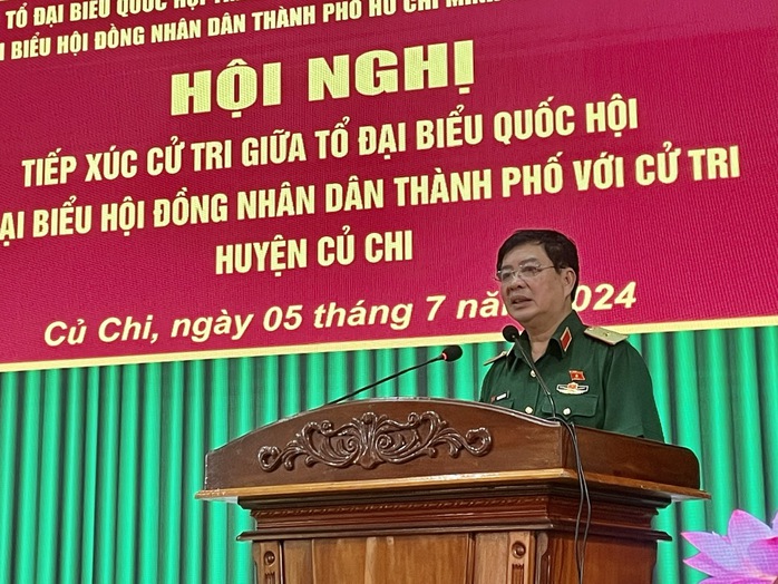 Thiếu tướng Phan Văn Xựng trả lời cử tri về nhà ở xã hội cho quân nhân- Ảnh 2. Thiếu tướng Phan Văn Xựng trả lời cử tri về nhà ở xã hội cho quân nhân- Ảnh 2.