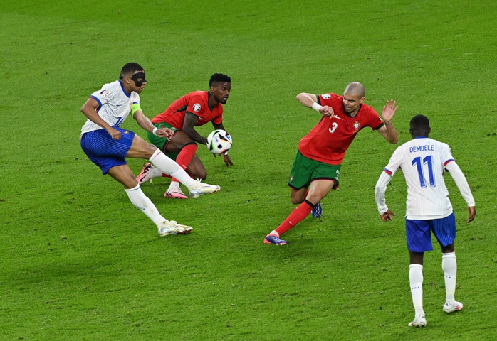 Euro 2024: Pháp loại Bồ Đào Nha nhưng điểm của Mbappe tệ hơn Ronaldo- Ảnh 4. Euro 2024: Pháp loại Bồ Đào Nha nhưng điểm của Mbappe tệ hơn Ronaldo- Ảnh 4.