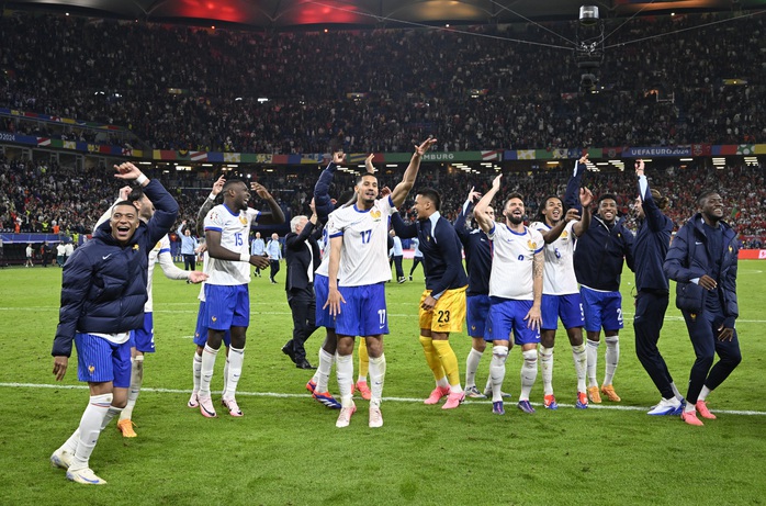 Euro 2024: Pháp loại Bồ Đào Nha nhưng điểm của Mbappe tệ hơn Ronaldo- Ảnh 1. Euro 2024: Pháp loại Bồ Đào Nha nhưng điểm của Mbappe tệ hơn Ronaldo- Ảnh 1.