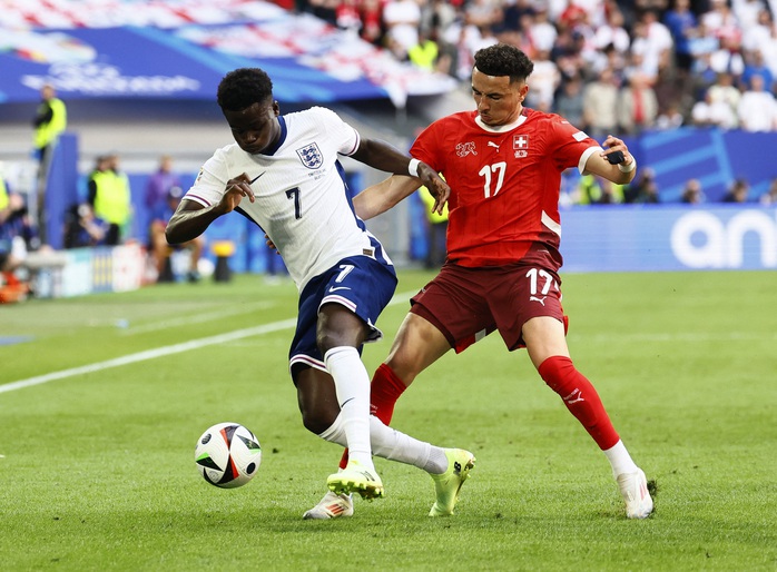 Euro 2024: Thủ môn Pickford tỏa sáng, Anh thắng Thụy Sĩ trên chấm 11 m- Ảnh 1. Euro 2024: Thủ môn Pickford tỏa sáng, Anh thắng Thụy Sĩ trên chấm 11 m- Ảnh 1.