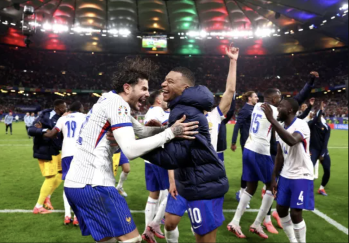 Tại sao HLV Deschamps thay Mbappé trước loạt sút luân lưu Pháp - Bồ Đào Nha?- Ảnh 4. Tại sao HLV Deschamps thay Mbappé trước loạt sút luân lưu Pháp - Bồ Đào Nha?- Ảnh 4.