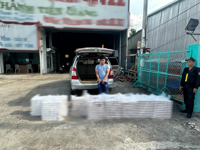 Những vụ ngụy trang hàng lậu ở miền Tây thời gian gần đây - Ảnh 3. Những vụ ngụy trang hàng lậu ở miền Tây thời gian gần đây - Ảnh 3.