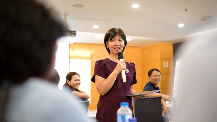 Chị Nguyễn Thị Thanh Hương phát biểu tại một lớp học về EQẢnh: AN NA