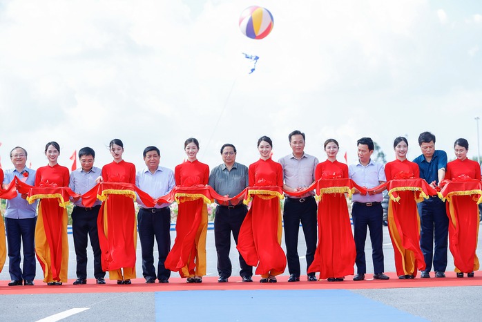 Khánh thành tuyến đường 1.700 tỉ đồng qua Hưng Yên nối với 2 cao tốc- Ảnh 1. Khánh thành tuyến đường 1.700 tỉ đồng qua Hưng Yên nối với 2 cao tốc- Ảnh 1.