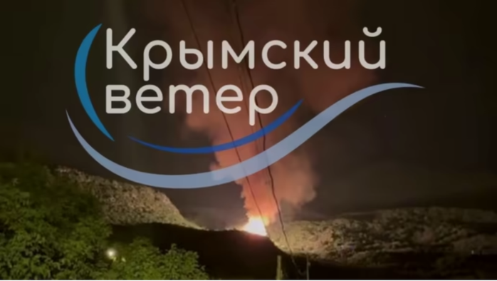 Nổ lớn ở Crimea, Ukraine chuẩn bị "cú đấm sốc"?- Ảnh 1. Nổ lớn ở Crimea, Ukraine chuẩn bị "cú đấm sốc"?- Ảnh 1.