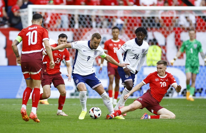 Euro 2024: Tranh cãi khi Harry Kane được ví là
"Ronaldo của nước Anh"?- Ảnh 2. Euro 2024: Tranh cãi khi Harry Kane được ví là
"Ronaldo của nước Anh"?- Ảnh 2.