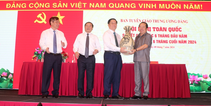 Ban Tuyên giáo Trung ương tổ chức hội nghị toàn quốc tại Phú Quốc- Ảnh 3. Ban Tuyên giáo Trung ương tổ chức hội nghị toàn quốc tại Phú Quốc- Ảnh 3.
