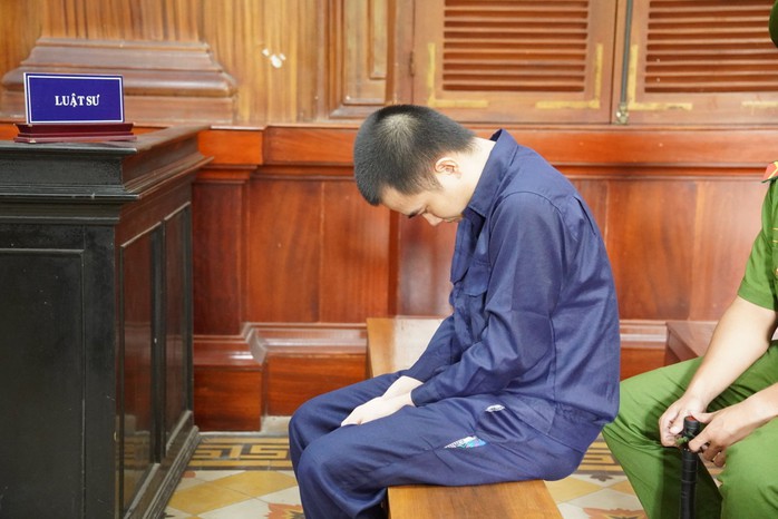 Kẻ phân xác cô gái vào chiều 29 Tết ở TP Thủ Đức từ chối luật sư bào chữa- Ảnh 1. Kẻ phân xác cô gái vào chiều 29 Tết ở TP Thủ Đức từ chối luật sư bào chữa- Ảnh 1.