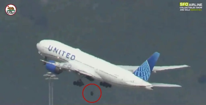 Bánh xe rơi khỏi chiếc Boeing 757-200 vài giây sau khi cất cánh từ sân bay Quốc tế Los Angeles. Ảnh: CaliPlanes/Youtube Bánh xe rơi khỏi chiếc Boeing 757-200 vài giây sau khi cất cánh từ sân bay Quốc tế Los Angeles. Ảnh: CaliPlanes/Youtube