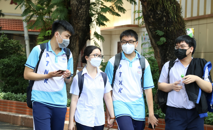 Trường ĐH Công nghiệp TP HCM công bố điểm chuẩn 2 phương thức xét tuyển sớm- Ảnh 1. Trường ĐH Công nghiệp TP HCM công bố điểm chuẩn 2 phương thức xét tuyển sớm- Ảnh 1.