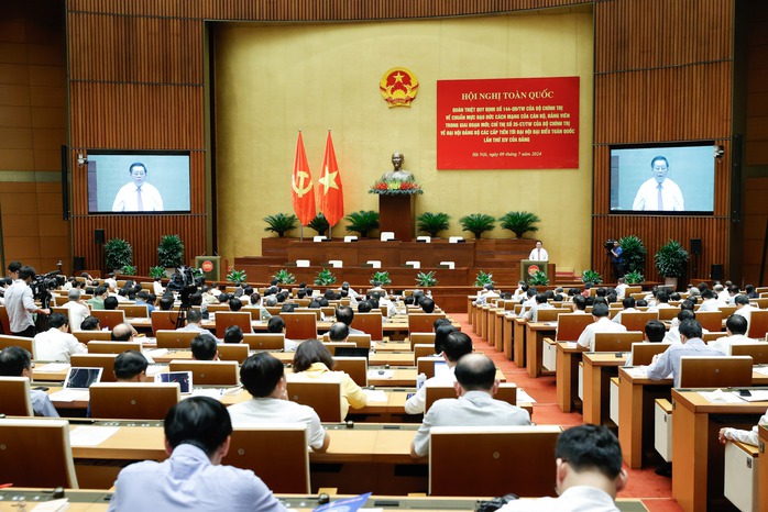 Kịp thời cho từ chức, miễn nhiệm những cán bộ bị kỷ luật, uy tín giảm sút- Ảnh 4. Kịp thời cho từ chức, miễn nhiệm những cán bộ bị kỷ luật, uy tín giảm sút- Ảnh 4.
