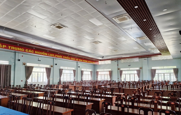 Báo cáo "Dự án thi công trước khi có kết quả đấu thầu" được đóng dấu "mật"- Ảnh 3. Báo cáo "Dự án thi công trước khi có kết quả đấu thầu" được đóng dấu "mật"- Ảnh 3.