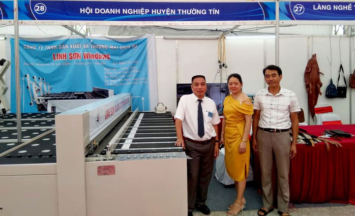 NÂNG BƯỚC NGƯỜI LAO ĐỘNG: "Nhà khoa học" chân đất- Ảnh 1. NÂNG BƯỚC NGƯỜI LAO ĐỘNG: "Nhà khoa học" chân đất- Ảnh 1.