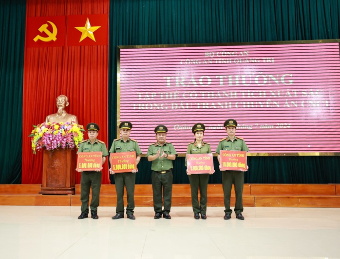 Công an triệt phá đường dây sử dụng người dưới 16 tuổi vào mục đích khiêu dâm- Ảnh 1. Công an triệt phá đường dây sử dụng người dưới 16 tuổi vào mục đích khiêu dâm- Ảnh 1.