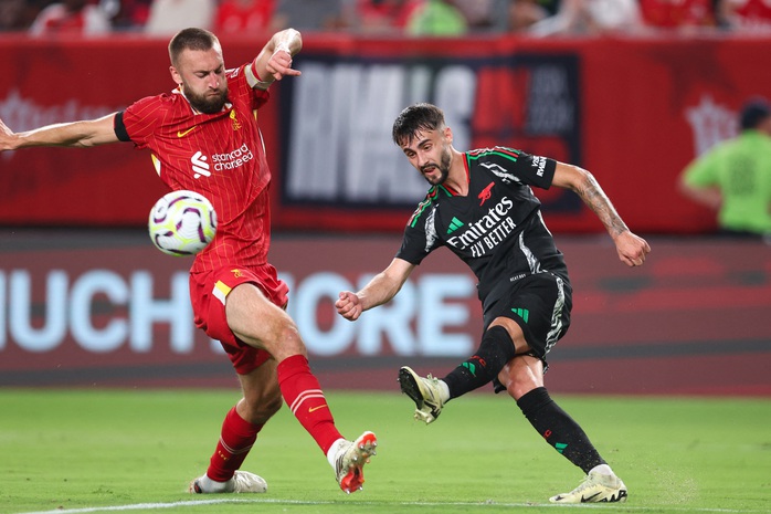 Giao hữu Liverpool - Arsenal: Bùng nổ ba bàn, tấn công mãn nhãn- Ảnh 6. Giao hữu Liverpool - Arsenal: Bùng nổ ba bàn, tấn công mãn nhãn- Ảnh 6.