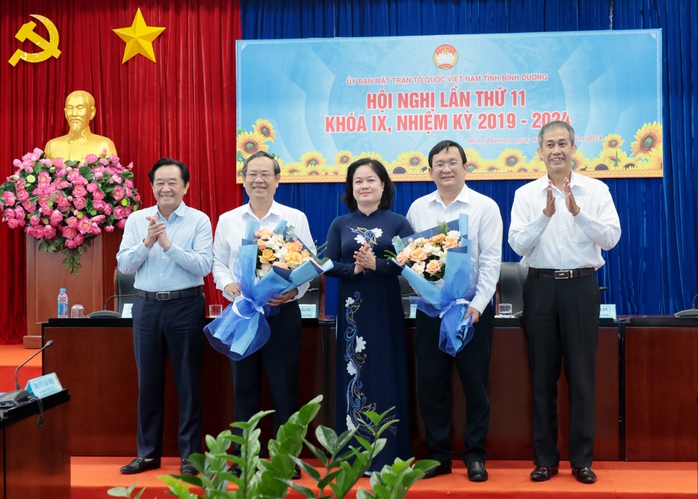 Ông Nguyễn Văn Dành giữ thêm chức Chủ tịch Uỷ Ban MTTQVN tỉnh Bình Dương- Ảnh 1. Ông Nguyễn Văn Dành giữ thêm chức Chủ tịch Uỷ Ban MTTQVN tỉnh Bình Dương- Ảnh 1.