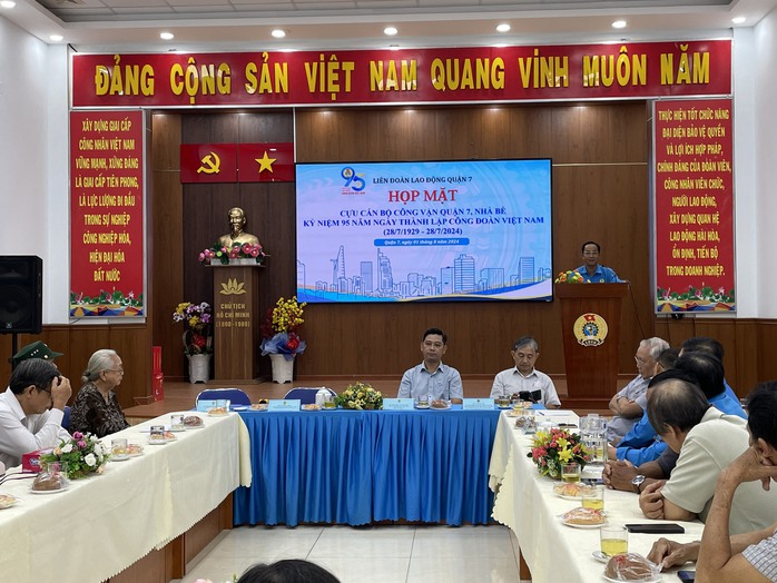 Chăm lo cho cán bộ công vận, Công đoàn hưu trí và gia đình CNVC-LĐ- Ảnh 1. Chăm lo cho cán bộ công vận, Công đoàn hưu trí và gia đình CNVC-LĐ- Ảnh 1.