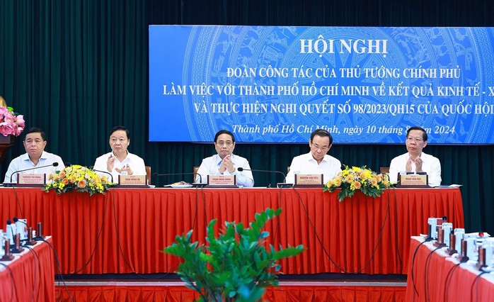 Thủ tướng Phạm Minh Chính làm việc với TP HCM về phát triển kinh tế - xã hội và kết quả thực hiện Nghị quyết 98. Ảnh: TTXVN Thủ tướng Phạm Minh Chính làm việc với TP HCM về phát triển kinh tế - xã hội và kết quả thực hiện Nghị quyết 98. Ảnh: TTXVN