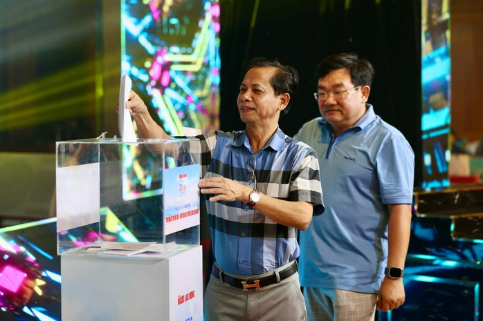 Hơn 200 triệu đồng quyên góp hỗ trợ học sinh nghèo từ Giải Golf "Tôi Yêu Việt Nam" 2024- Ảnh 2. Hơn 200 triệu đồng quyên góp hỗ trợ học sinh nghèo từ Giải Golf "Tôi Yêu Việt Nam" 2024- Ảnh 2.