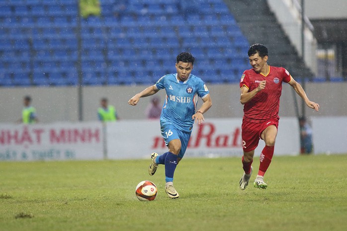 Vừa thăng hạng V-League, CLB SHB Đà Nẵng có thêm nhà tài trợ- Ảnh 1. Vừa thăng hạng V-League, CLB SHB Đà Nẵng có thêm nhà tài trợ- Ảnh 1.