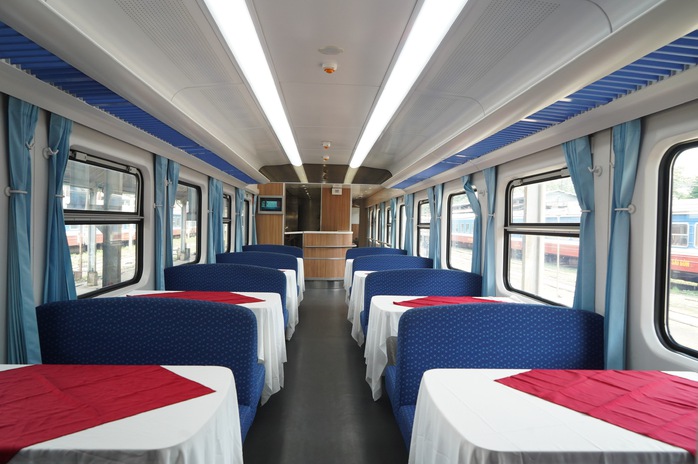 Chạy thử đoàn tàu "sang như máy bay", chạy tuyến TP HCM - Nha Trang- Ảnh 3. Chạy thử đoàn tàu "sang như máy bay", chạy tuyến TP HCM - Nha Trang- Ảnh 3.